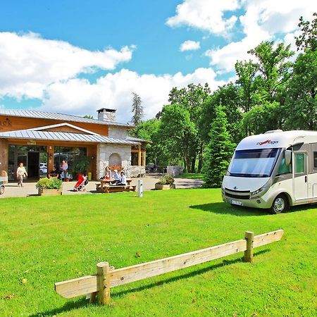Albirondack Camping Lodge & Spa Exteriör bild