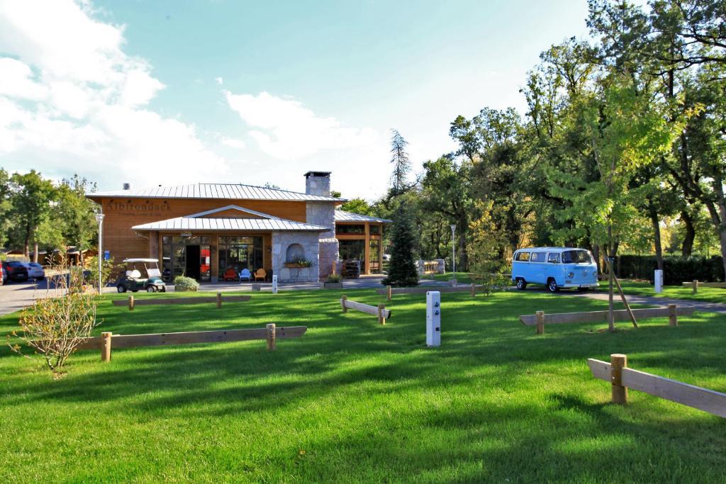 Albirondack Camping Lodge & Spa Exteriör bild