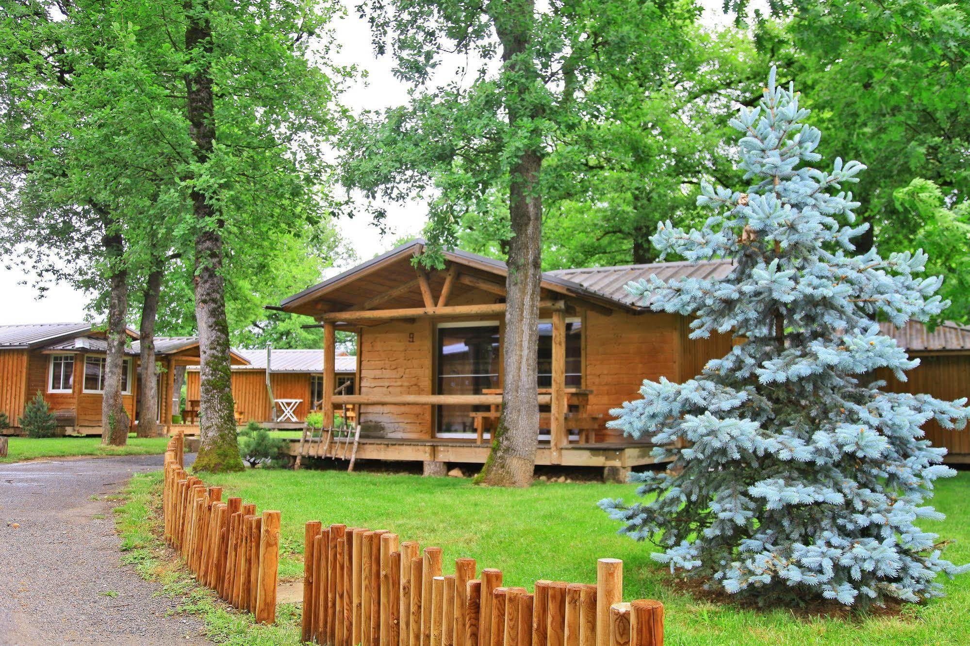 Albirondack Camping Lodge & Spa Exteriör bild