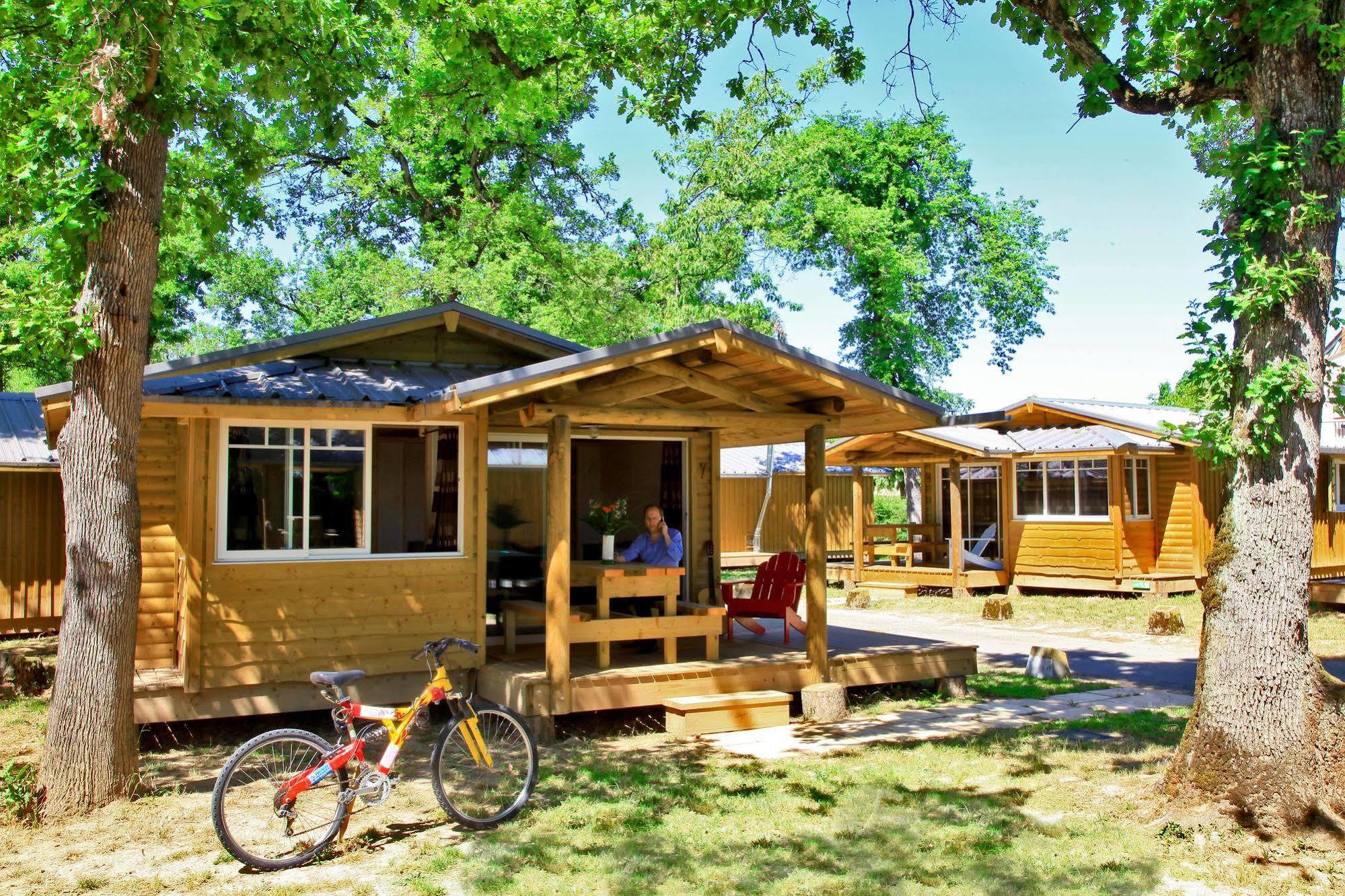 Albirondack Camping Lodge & Spa Exteriör bild